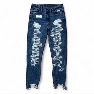 American Eagle Highest Rise Mom Jeans 4 Short | Distressed Dark Wash